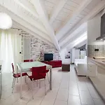 Flora Hotel 3*