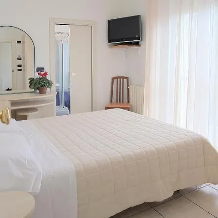 Hotel Flora Milano Marittima