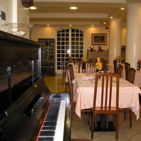 Hotel Flora Milano Marittima