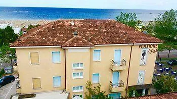 Hotel Flora 3*